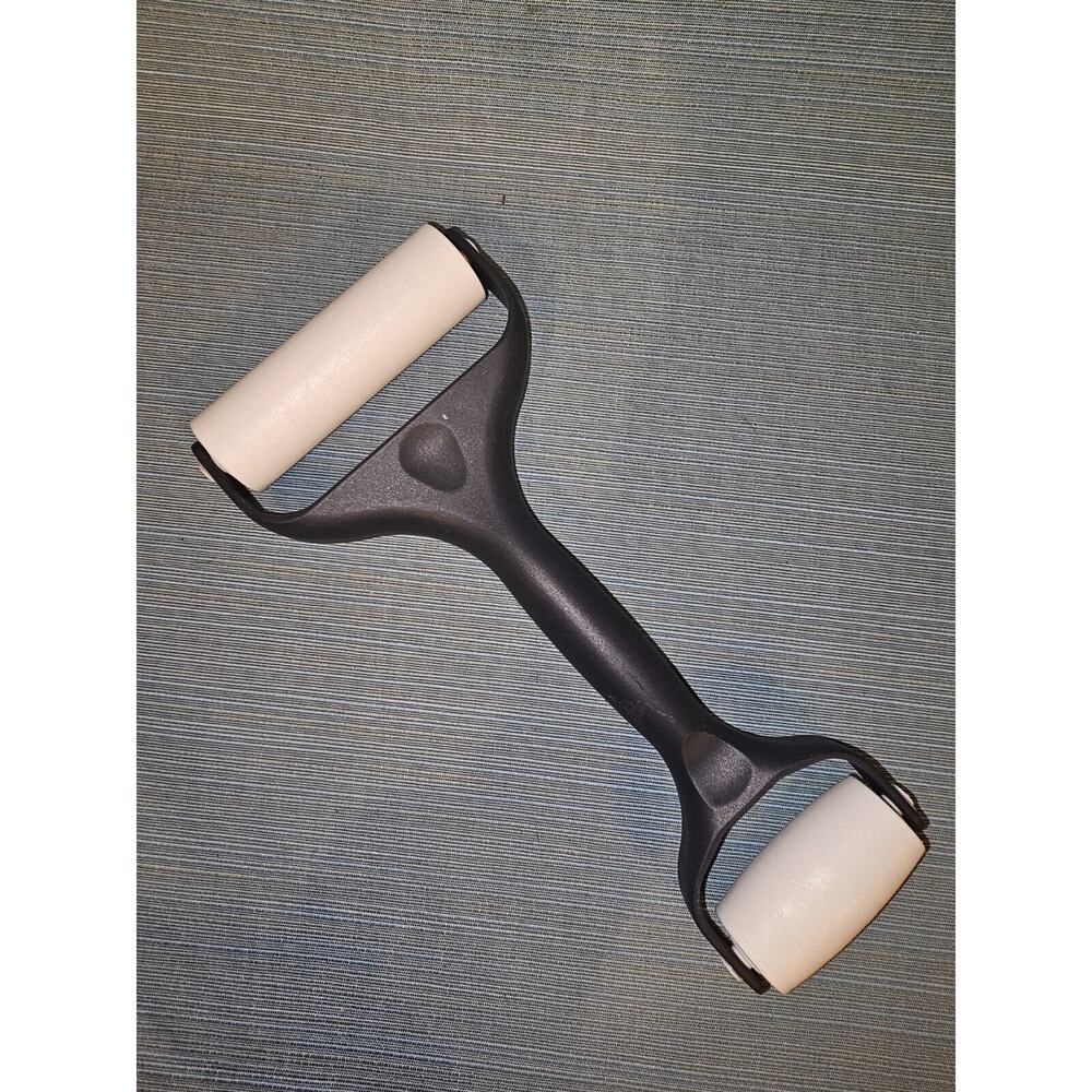 Pampered Chef Bakers Roller Rolling Pin Pastry Pie Pizza #1485 *missing fork